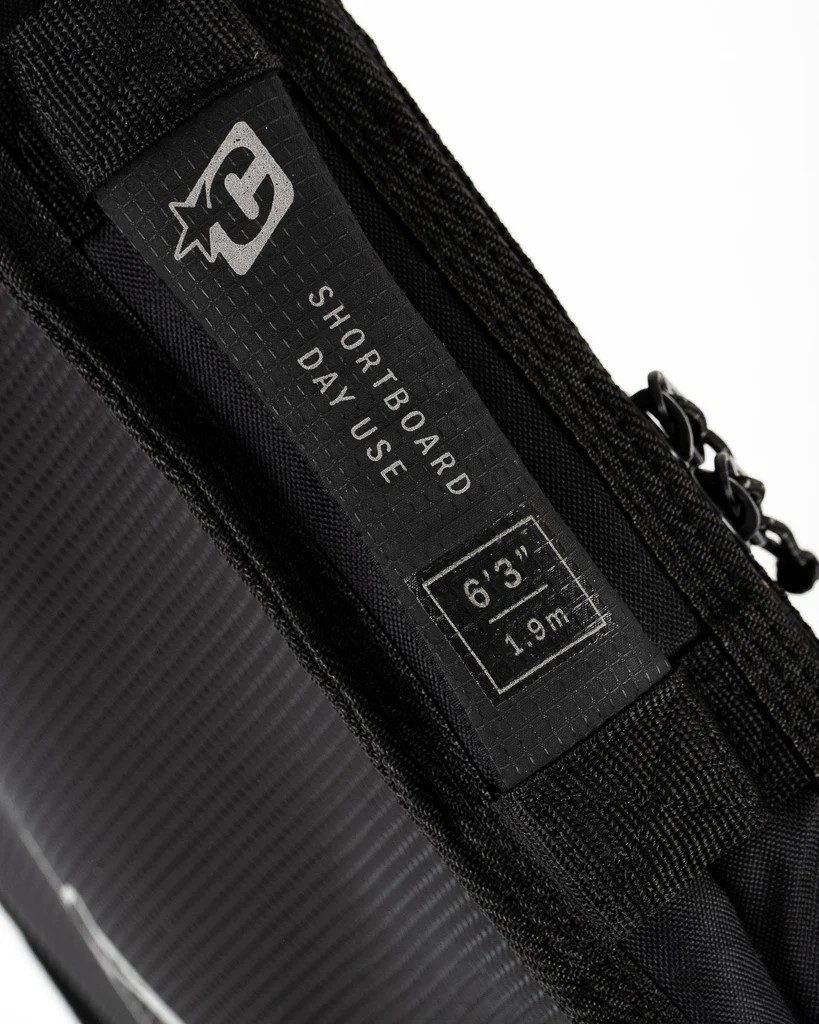 SHORTBOARD DAY USE DT2.0 BLK SILVER MATERIAAL 1 SHORTBOARD DAY USE DT2.0 6'3" : BLACK SILVER - Image 1